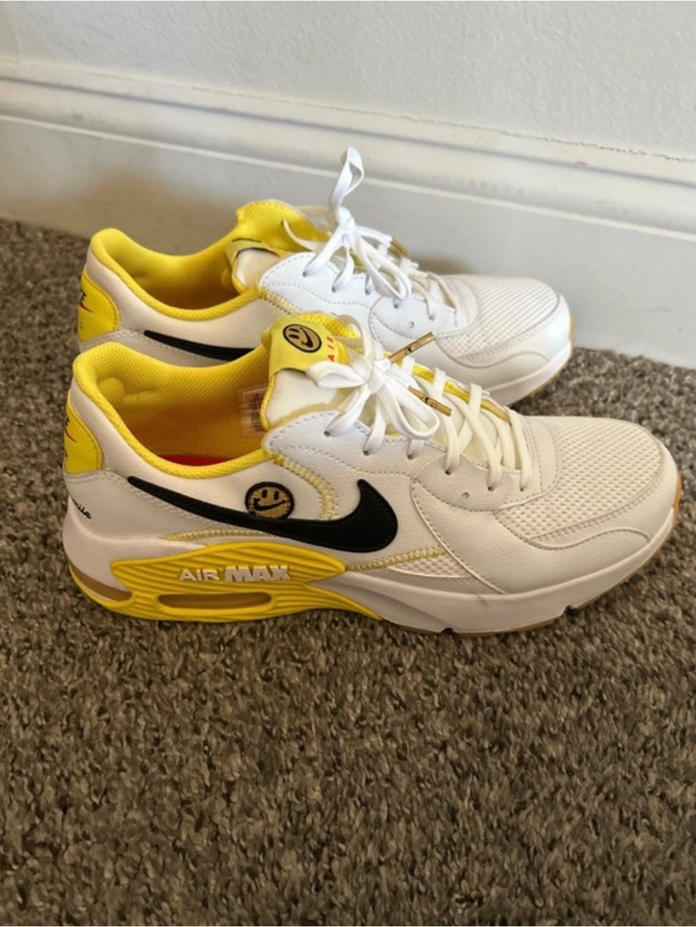 Limited Edition Womens Nike Air Max Go The Extra Smile Sz 10